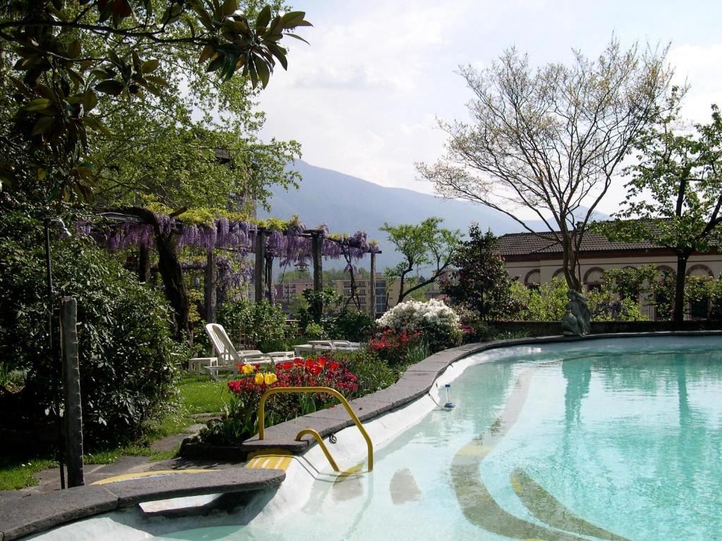 Schlosshotel Locarno Exterior foto